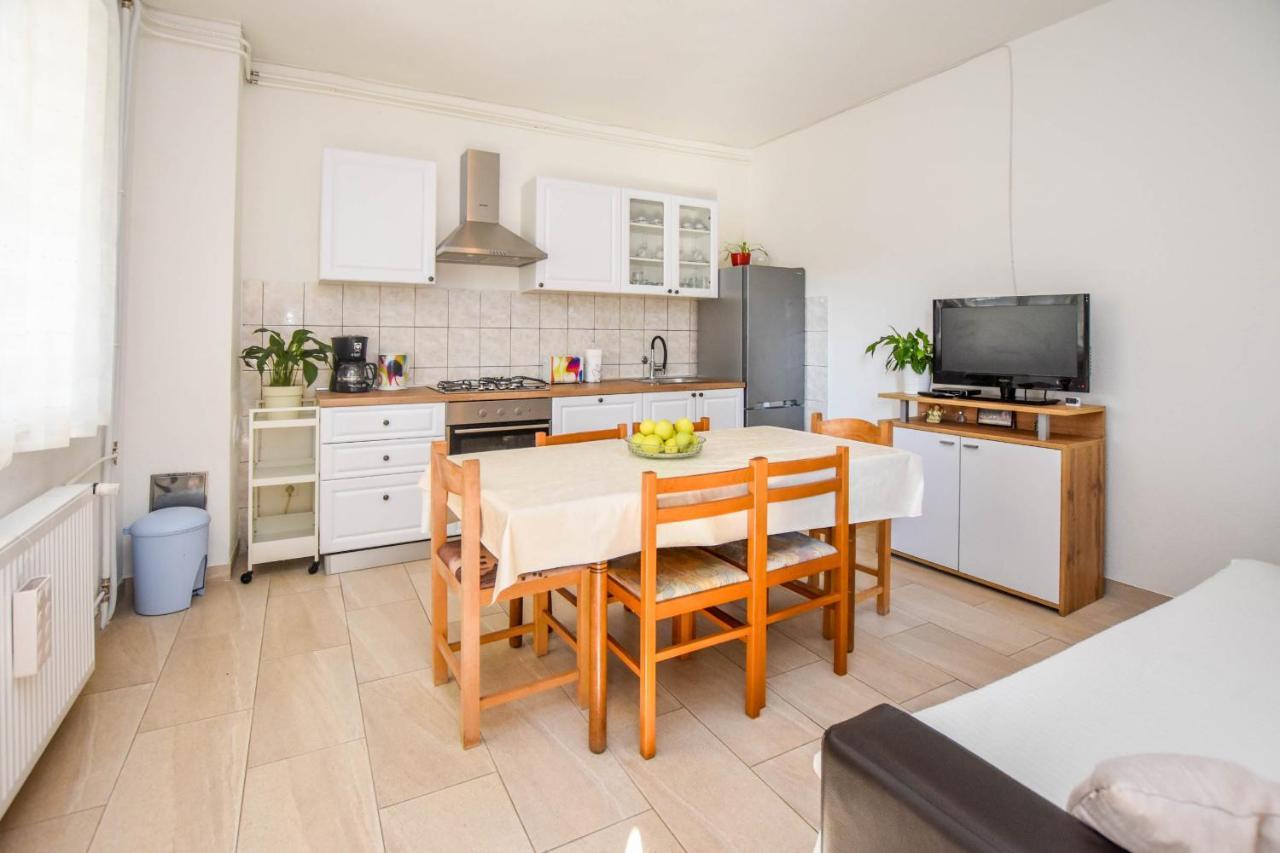 Apartament Kuca Za Odmor Lucija Vrana  Zewnętrze zdjęcie