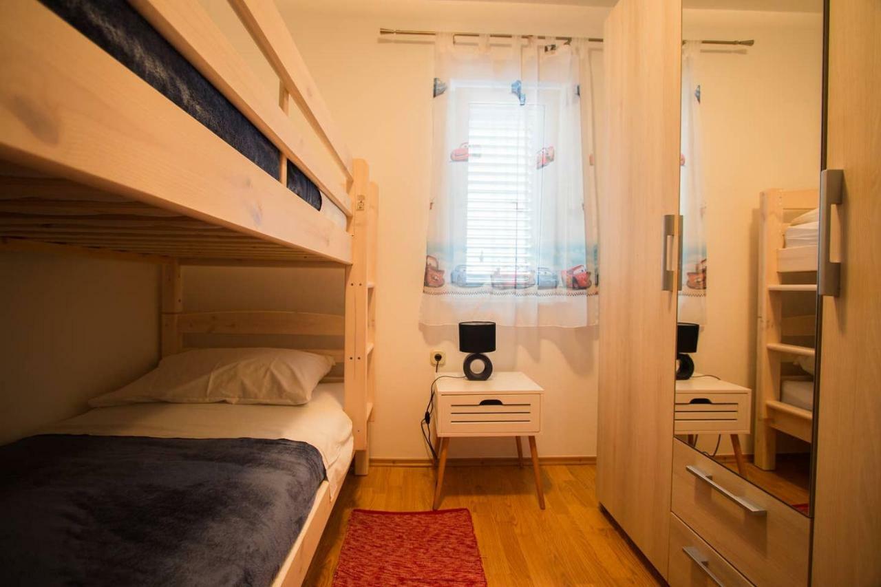 Apartament Kuca Za Odmor Lucija Vrana  Zewnętrze zdjęcie