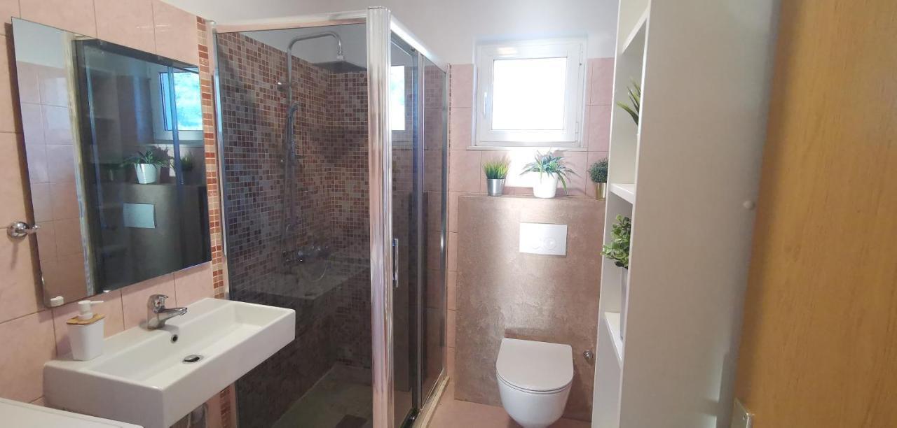 Apartament Kuca Za Odmor Lucija Vrana  Zewnętrze zdjęcie